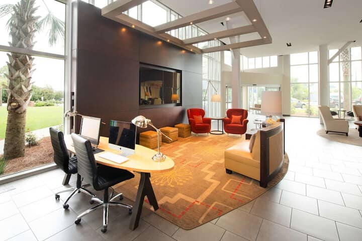 Business Center 74 of 84
