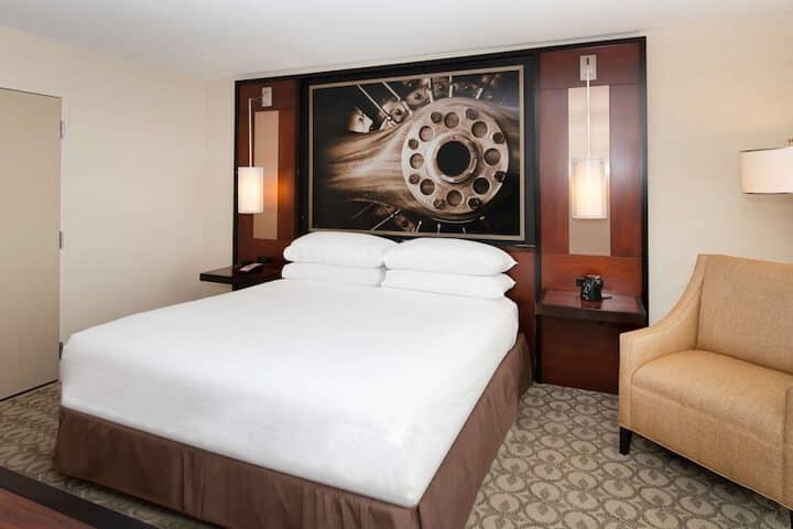 Room 13 of 84